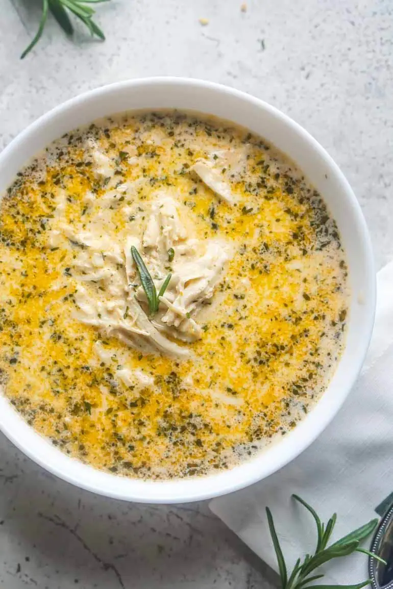 Creamy Garlic Chicken Soup [Recipe]
