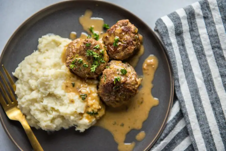 Quick & Easy Keto Dinner - Low Carb, Gluten Free Swedish Meatballs